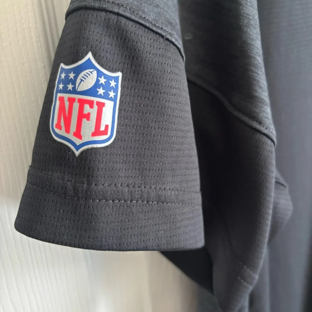 NFL Dri-Fit Black/gray/Red Mens‎ Nike Short Sleeve Tee On field Apparel Size L
